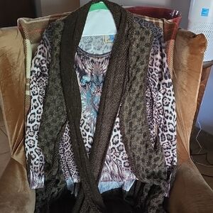 Chic Leopard Print Cardigan with Brown Details